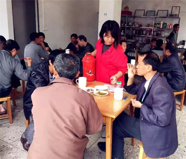 1551409363439387.jpg 640.webp (7).jpg